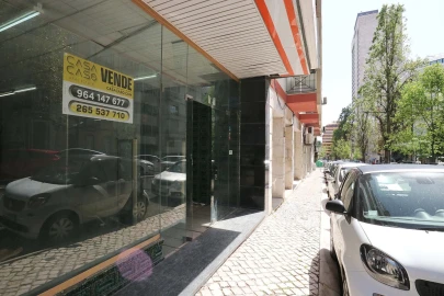 Loja para Arrendamento em Avenidas Novas