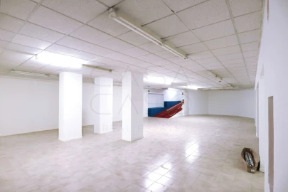 Loja para Arrendamento em Avenidas Novas