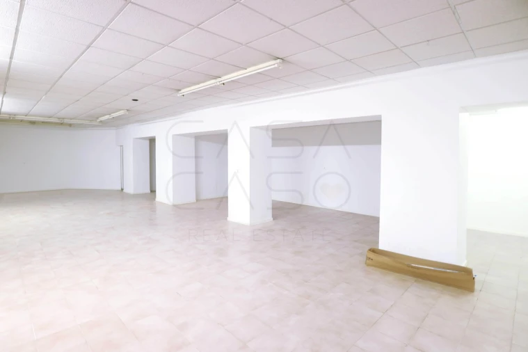 Loja para Arrendamento em Avenidas Novas Foto 18