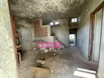 Terreno Misto para Venda em Zibreira