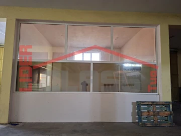 Armazém para Venda em Mogadouro, Valverde, Vale de Porco e Vilar de Rei