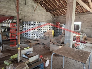 Armazém para Venda em Mogadouro, Valverde, Vale de Porco e Vilar de Rei