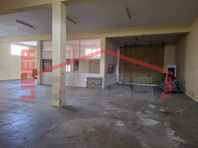 Armazém para Venda em Mogadouro, Valverde, Vale de Porco e Vilar de Rei Foto 7