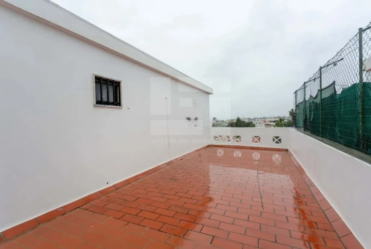 Apartamento T2 para Venda em Quarteira Foto 15