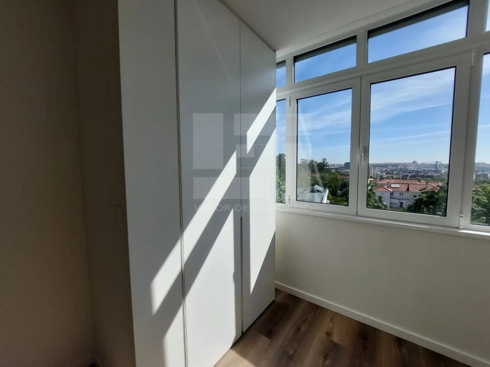 Apartamento T3 para Venda em Benfica Foto 27