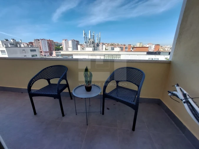 Apartamento T3 para Venda em Benfica Foto 8