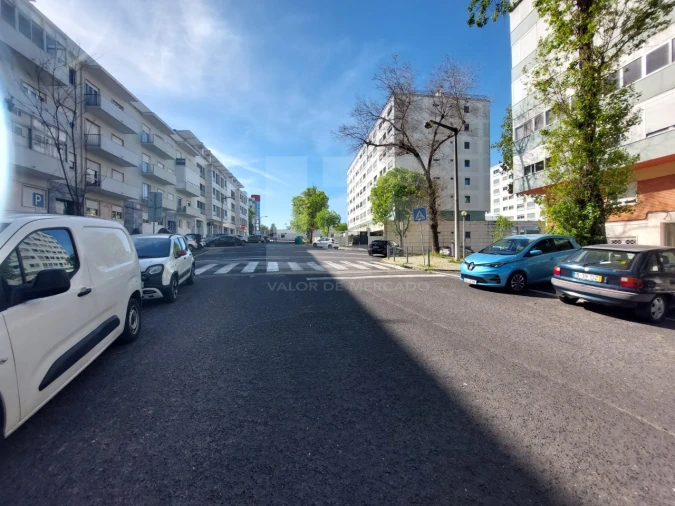 Apartamento T3 para Venda em Benfica Foto 11