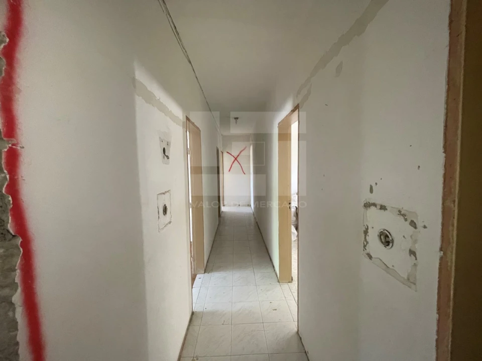 Moradia T5 para Venda em Almancil Foto 12