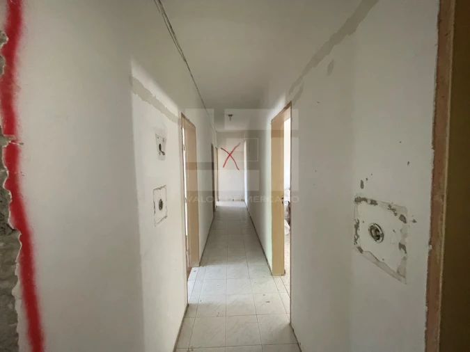 Moradia T5 para Venda em Almancil Foto 12