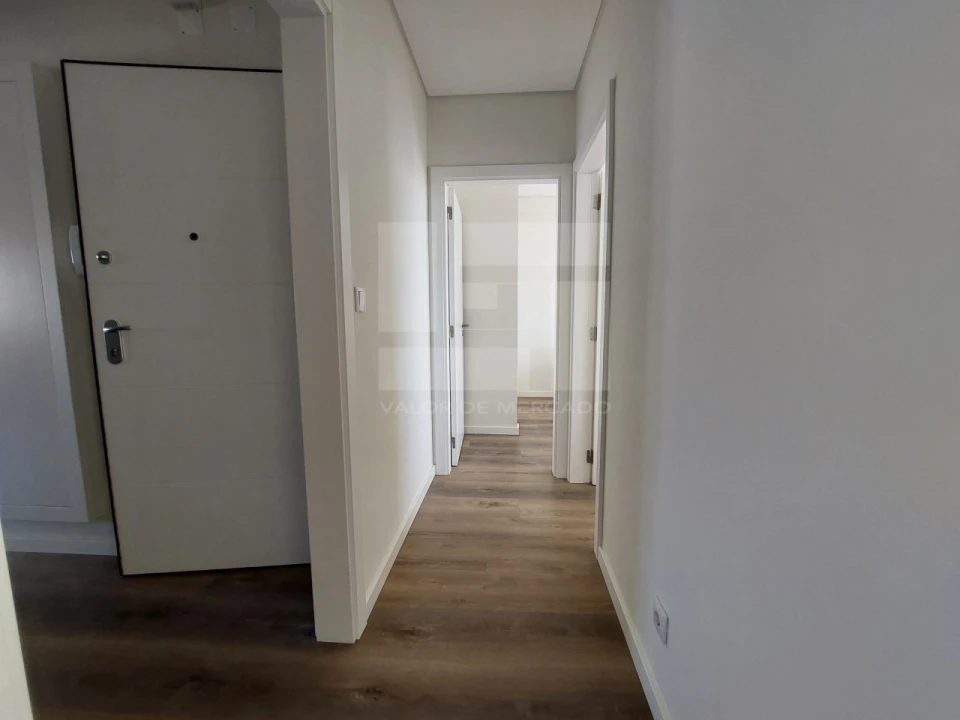 Apartamento T3 para Venda em Benfica Foto 21