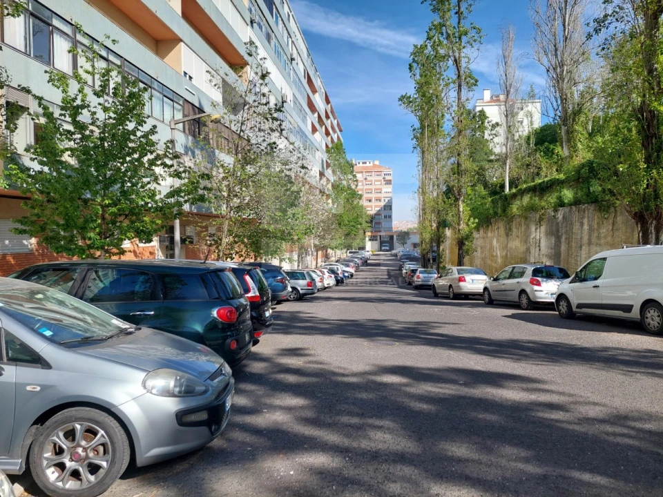 Apartamento T3 para Venda em Benfica Foto 14