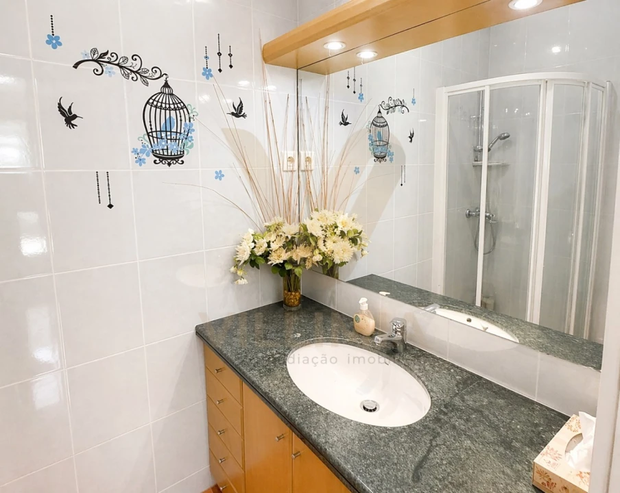 Moradia T3 para Venda em Bárrio e Cepões Foto 14