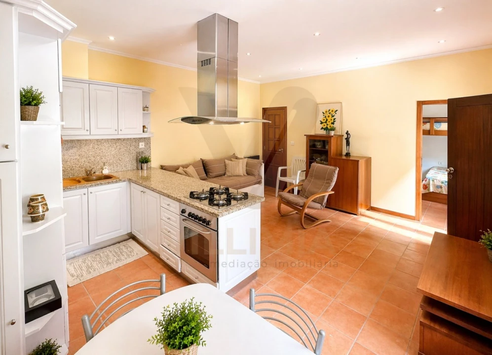 Moradia T3 para Venda em Bárrio e Cepões Foto 12