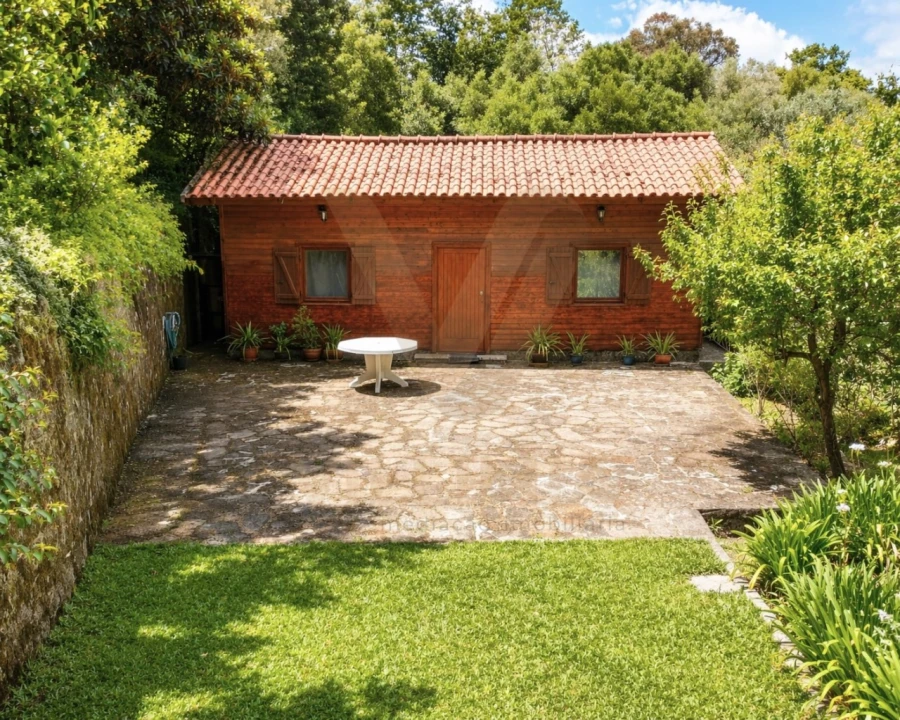 Moradia T3 para Venda em Bárrio e Cepões Foto 10