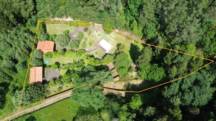 Moradia T3 para Venda em Bárrio e Cepões Foto 3