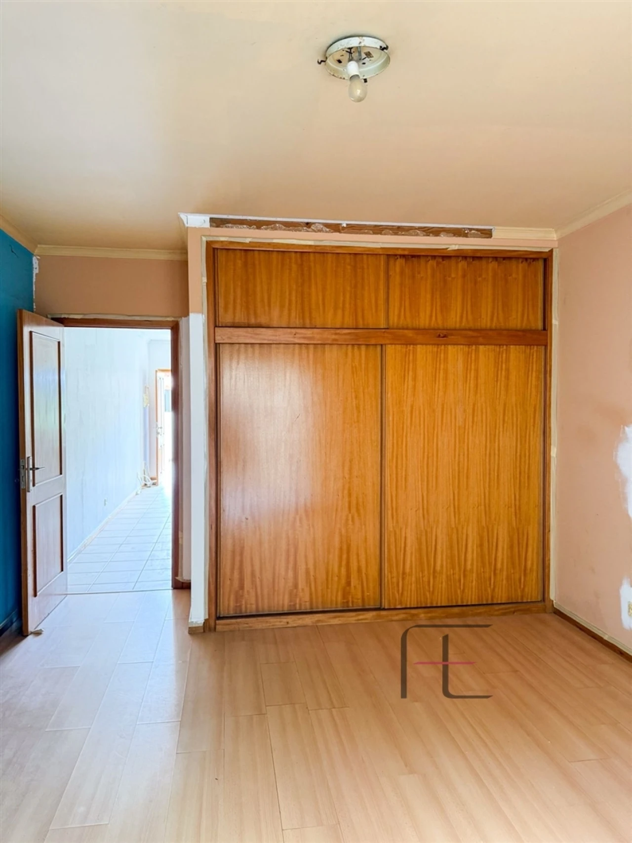 Apartamento T1 para Venda em Caniço Foto 8