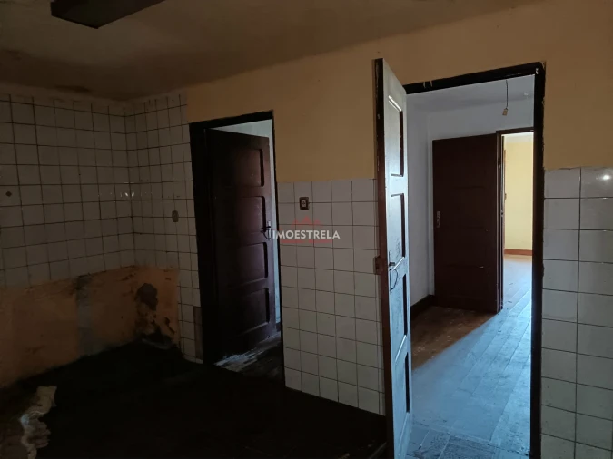 Moradia T3 para Venda em Santa Marinha e São Martinho Foto 4