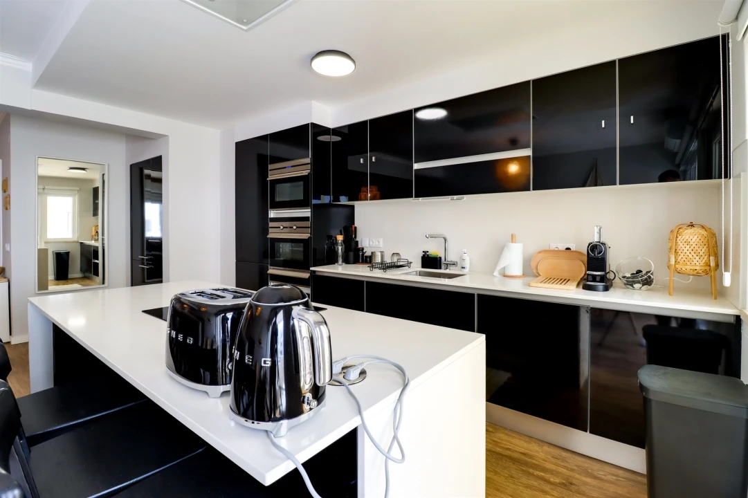 Apartamento T1 para Venda em Quarteira Foto 7