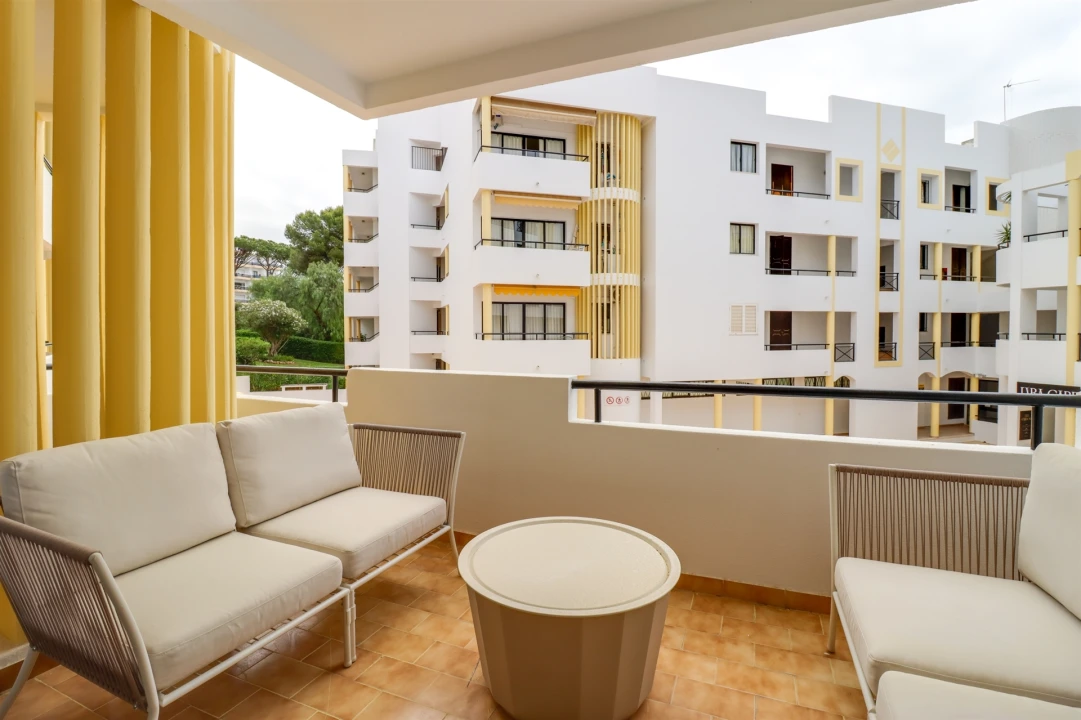 Apartamento T1 para Venda em Quarteira Foto 16