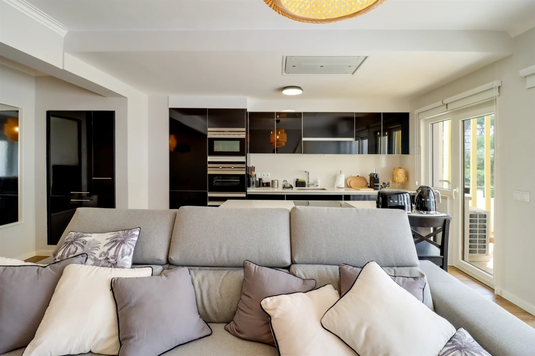 Apartamento T1 para Venda em Quarteira Foto 6