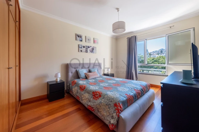 Apartamento T2 para Venda em Santo Antonio Foto 4