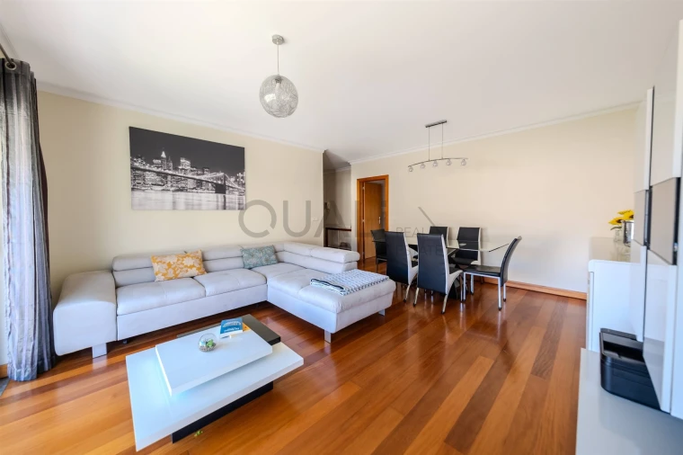 Apartamento T2 para Venda em Santo Antonio Foto 2