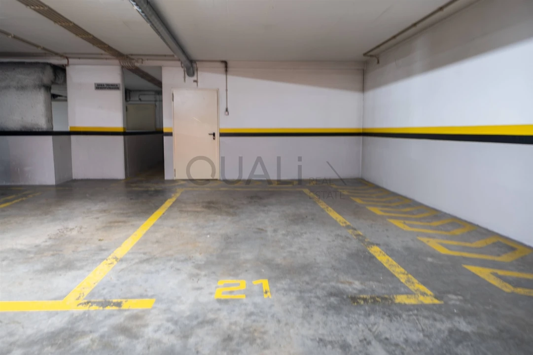 Apartamento T2 para Venda em Santo Antonio Foto 22