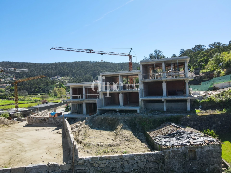 Apartamento T1 para Venda em Arnoso (Santa Maria e Santa Eulália) e Sezures Foto 1