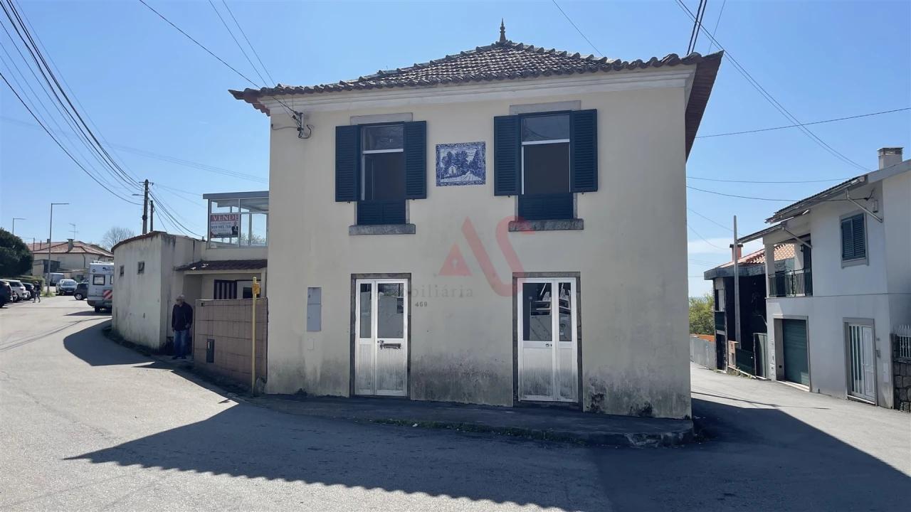 Moradia T3 para Venda em O. Azeméis, Riba-Ul, Ul, Macinhata Seixa, Madail Foto 4