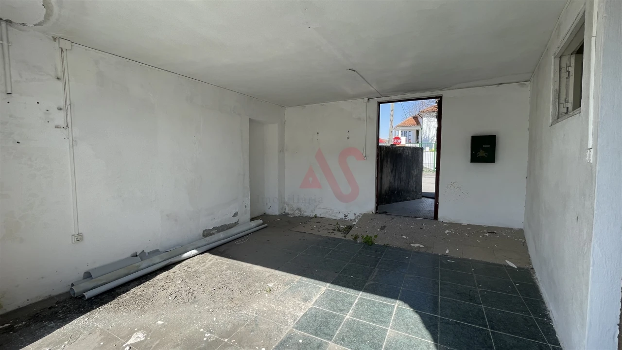 Moradia T3 para Venda em O. Azeméis, Riba-Ul, Ul, Macinhata Seixa, Madail Foto 35