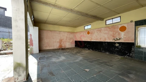 Moradia T3 para Venda em O. Azeméis, Riba-Ul, Ul, Macinhata Seixa, Madail