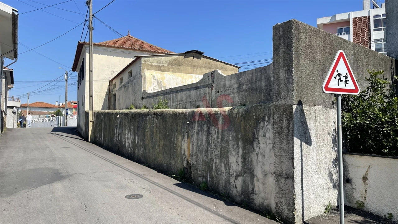 Moradia T3 para Venda em O. Azeméis, Riba-Ul, Ul, Macinhata Seixa, Madail Foto 5