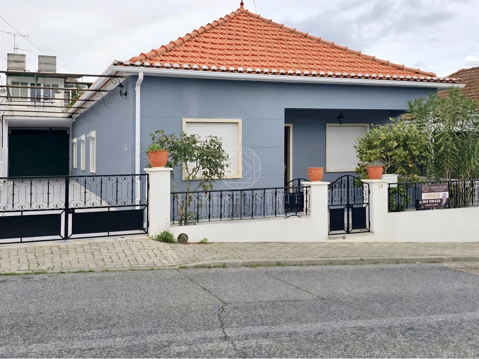 Moradia T4 para Venda em Torres Novas (Santa Maria, Salvador e Santiago) Foto 1