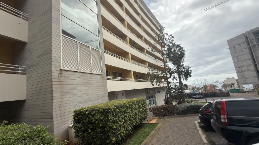 Apartamento T2 para Arrendamento em São Martinho Foto 17