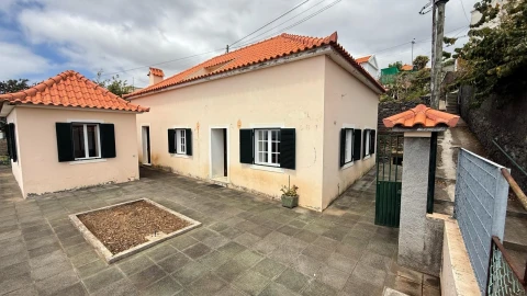 Moradia T3 para Venda em Imaculado Coração de Maria