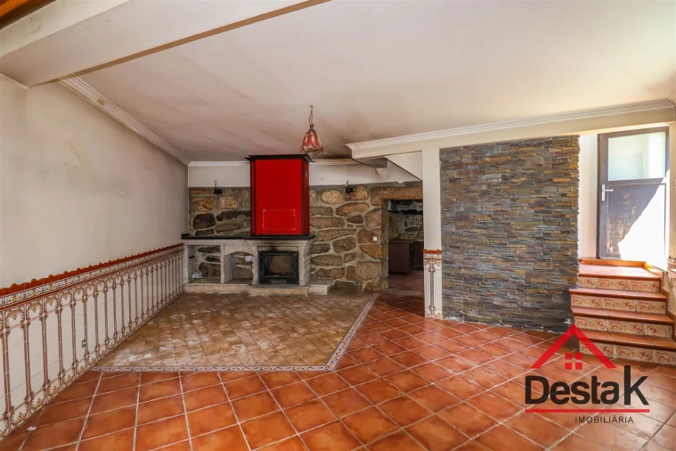 Moradia T3 para Venda em Oliveira do Conde Foto 3