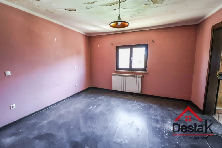 Moradia T3 para Venda em Oliveira do Conde Foto 10