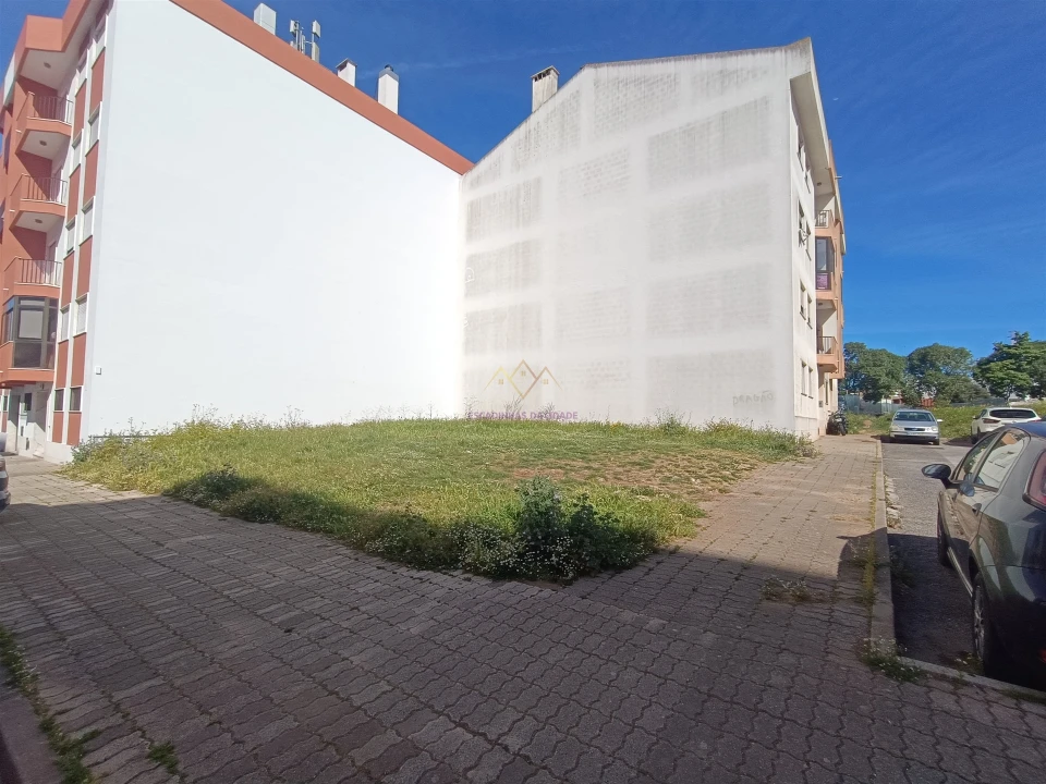 Terreno para Venda em Queluz e Belas Foto 18