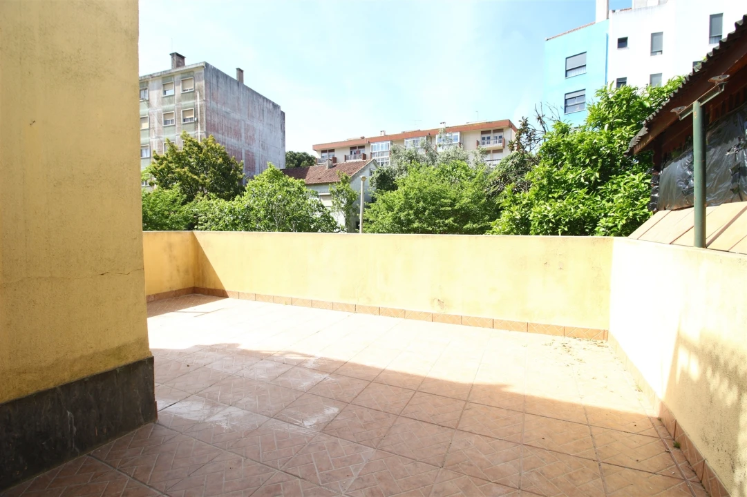 Apartamento T2 para Venda em Algueirão-Mem Martins Foto 20