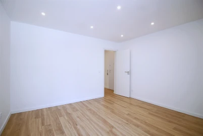 Apartamento T2 para Venda em Algueirão-Mem Martins