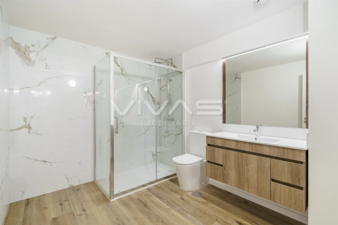 Apartamento T2 para Venda em Oliveira (Santa Maria) Foto 17