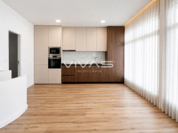 Apartamento T2 para Venda em Oliveira (Santa Maria)