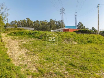 Armazém para Venda em Croca