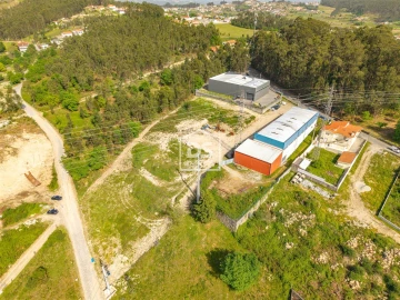 Armazém para Venda em Croca