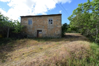 Quinta T3 para Venda em Ferro