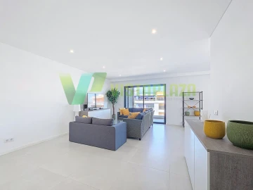 Apartamento T4 para Venda em Portimão