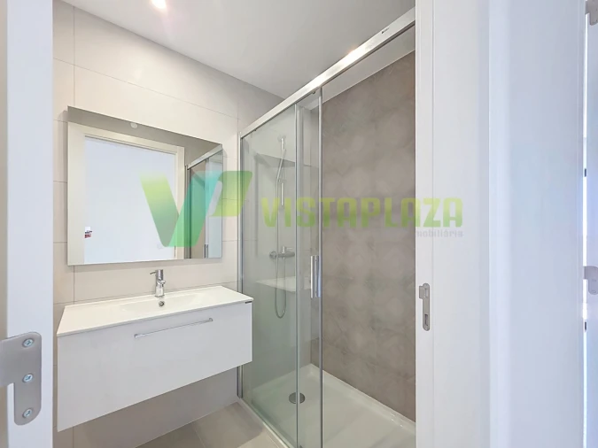 Apartamento T4 para Venda em Portimão Foto 19