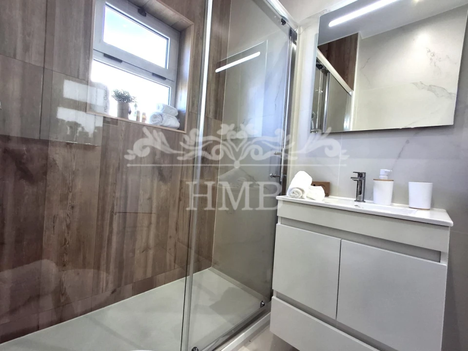 Apartamento T1 para Venda em Portimão Foto 13