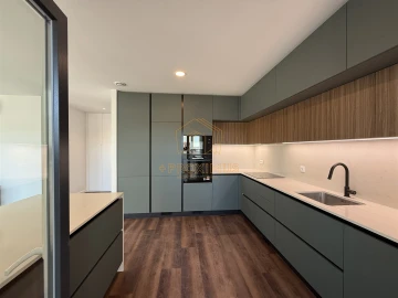 Apartamento T3 para Venda em Tavarede