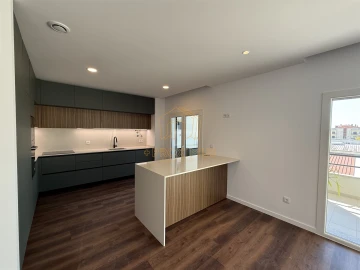 Apartamento T3 para Venda em Tavarede